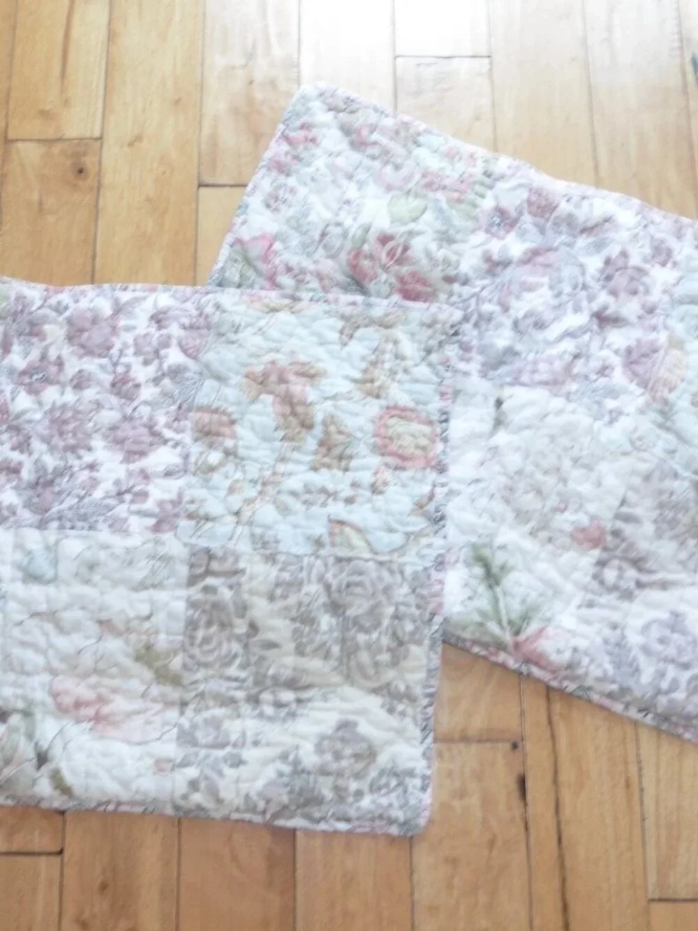 Pottery Barn Cotton/Linen HARLOWE Quilted Patchwork Pillow Shams Set of TWO